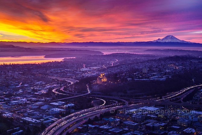 Sky View Observatory at the Columbia Center Admission Tickets - Plan Your Own Tour: turn the skyline into a guided checklist