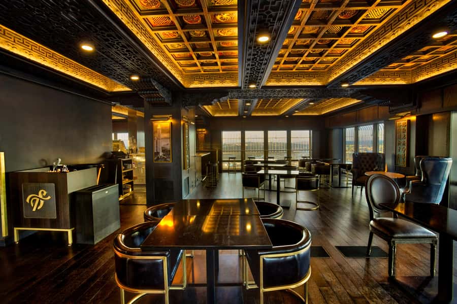 Smith Tower: Observatory Access Ticket - 360-Degree Skyline Views: What to Look For and How to Enjoy Them
