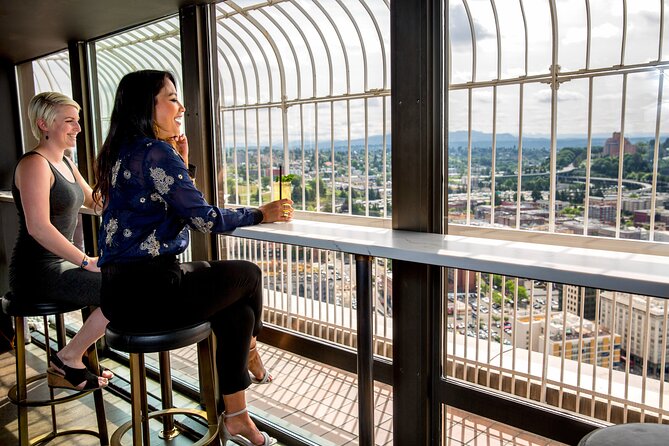 Smith Tower Observatory Admission Ticket - Timing and crowds: when to go for the best mix of views and comfort