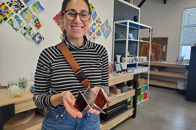 Stained Glass Magic Class in Everett - Why a max-4 group makes the instruction feel relaxed