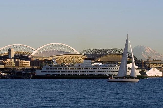 The Best of Seattle City Highlights Tour - Ballard Locks at Hiram M. Chittenden: The Best Watching Moment